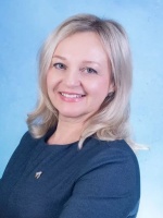 Попова Елена